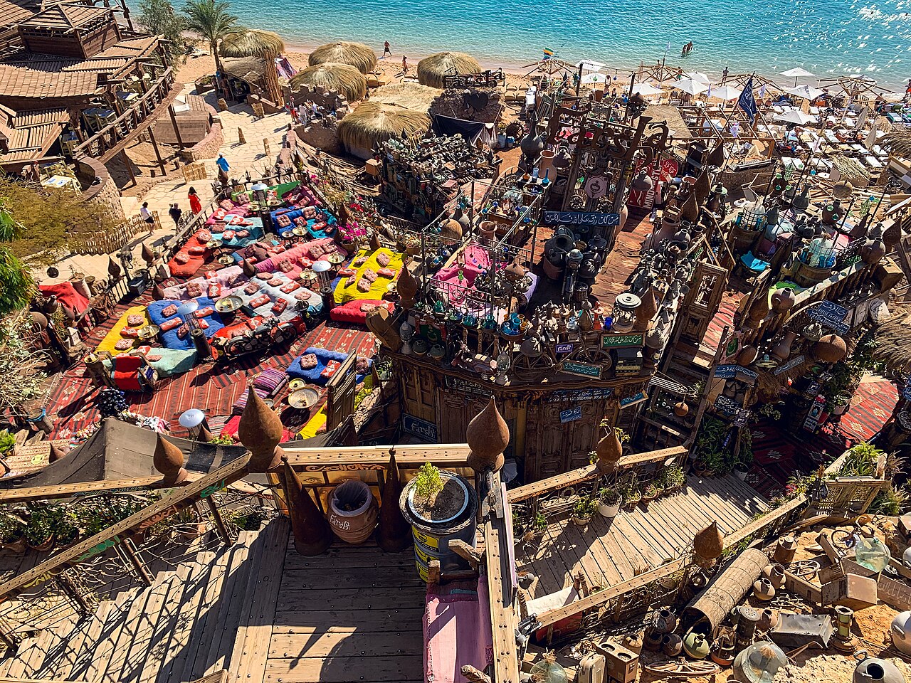 Farsha Café in Sharm el Sheikh: sunset, lanterns and a night by the sea