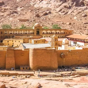 Monastero di Santa Caterina + Canyon Colorato